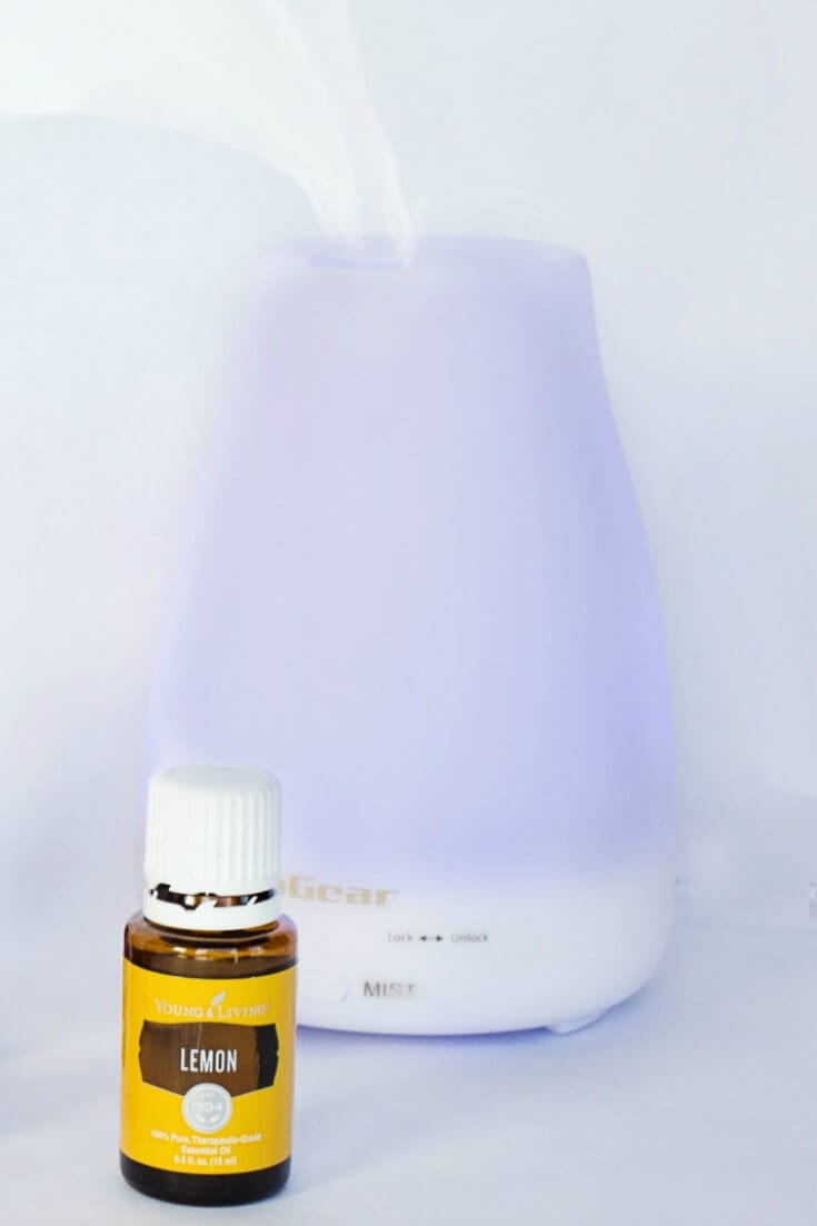 Essential oil supplies and accessories