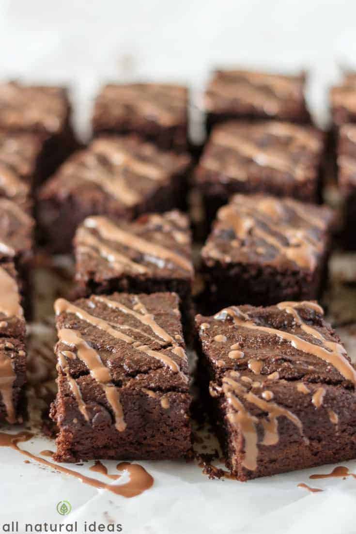 Easy paleo brownies recipe with paleo chocolate